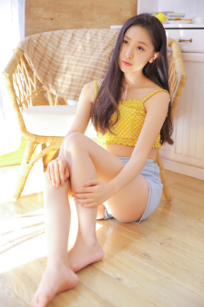 日本工口无翼乌全彩挤奶
